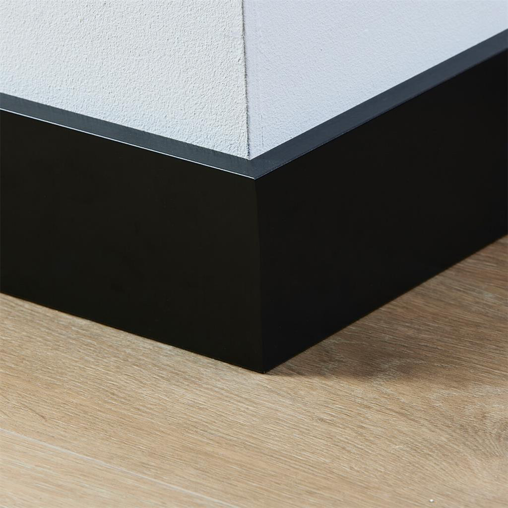 5565092519 - co-pro gelakte plint amsterdam zwart (90x15).webp