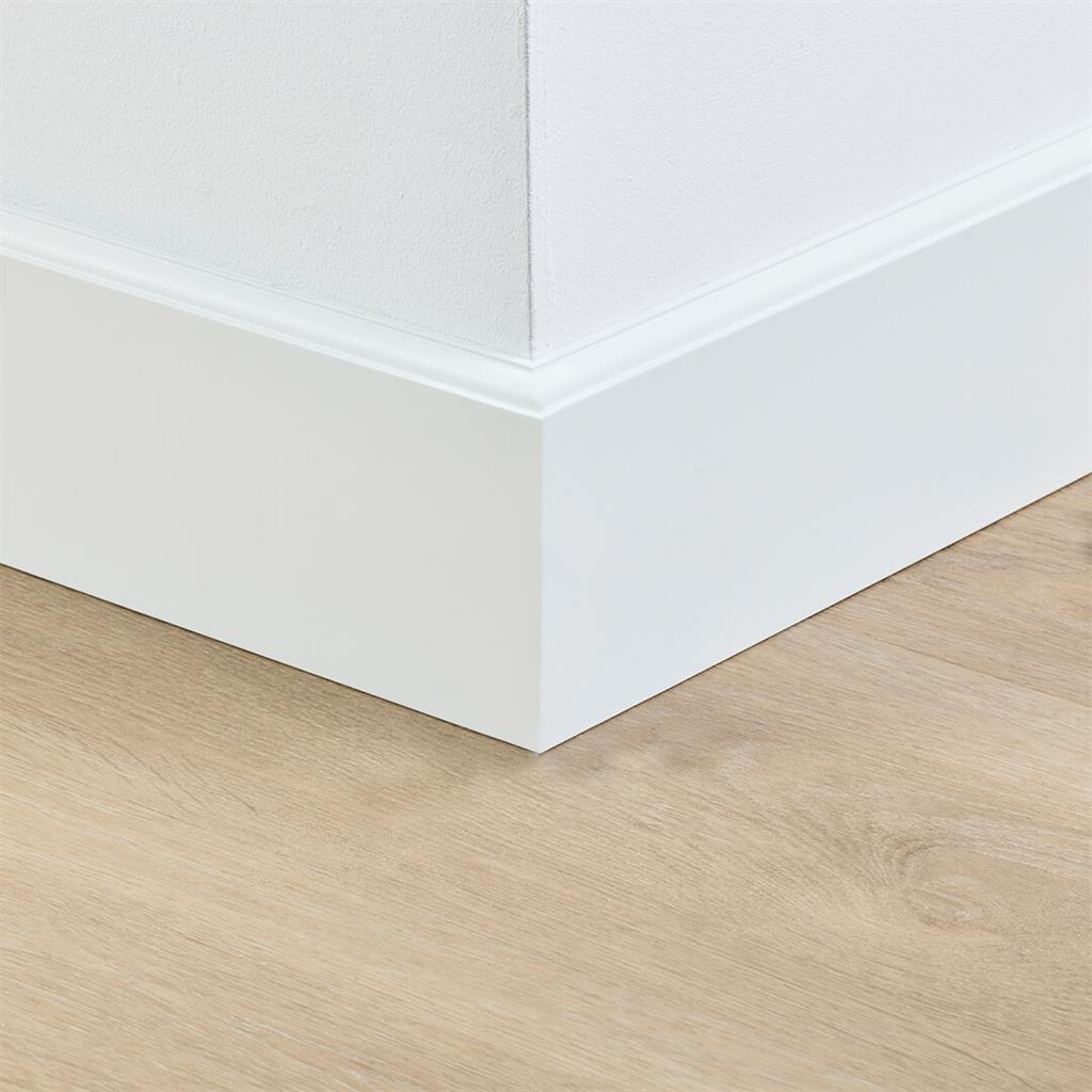 5567122219 - co-pro gelakte plint praag wit (120x15).webp